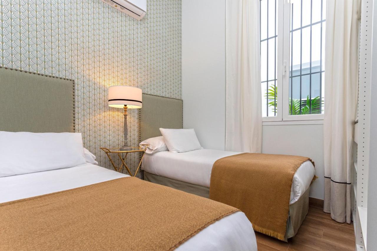 Genteel Home Recaredo Seville Exterior photo