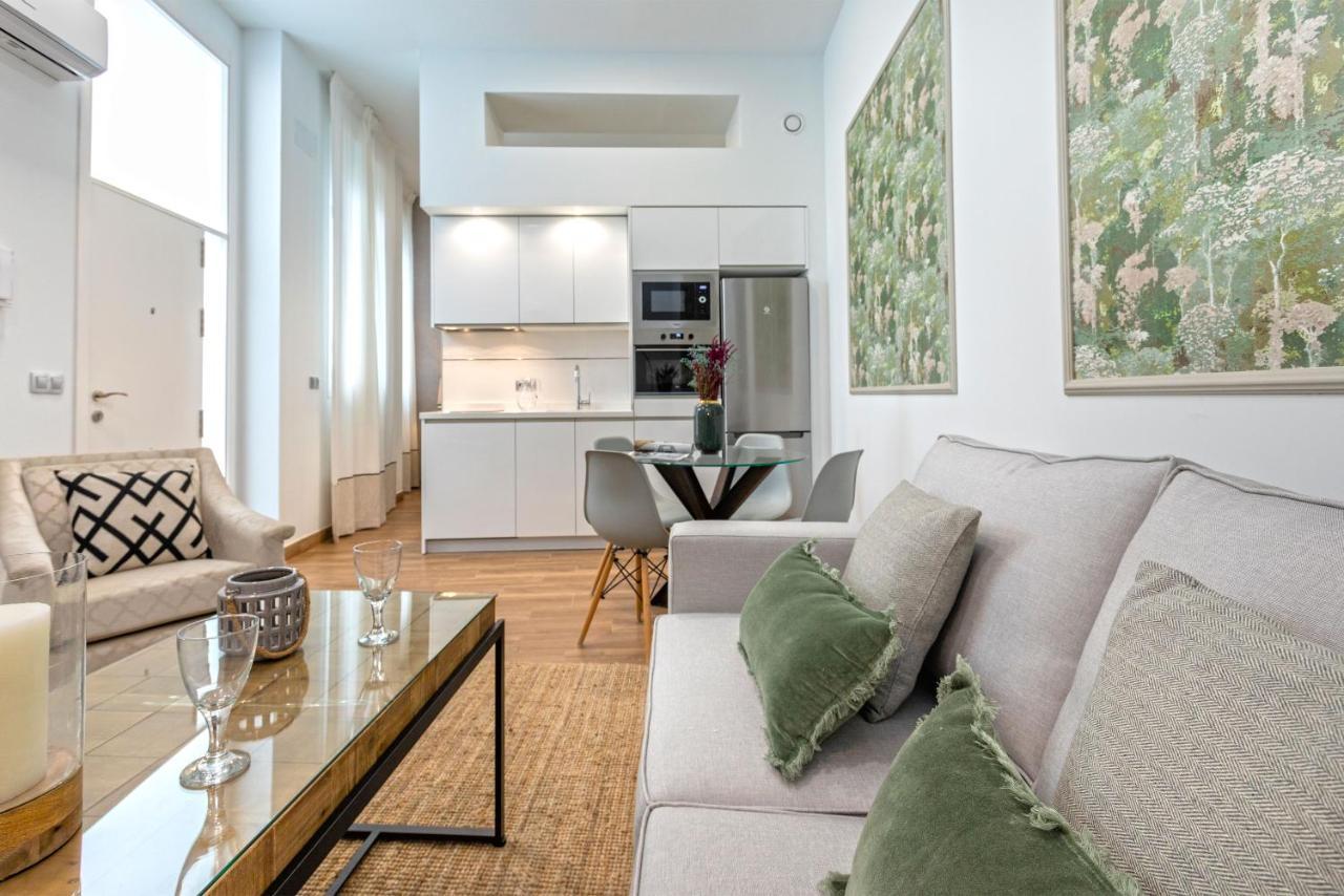 Genteel Home Recaredo Seville Exterior photo